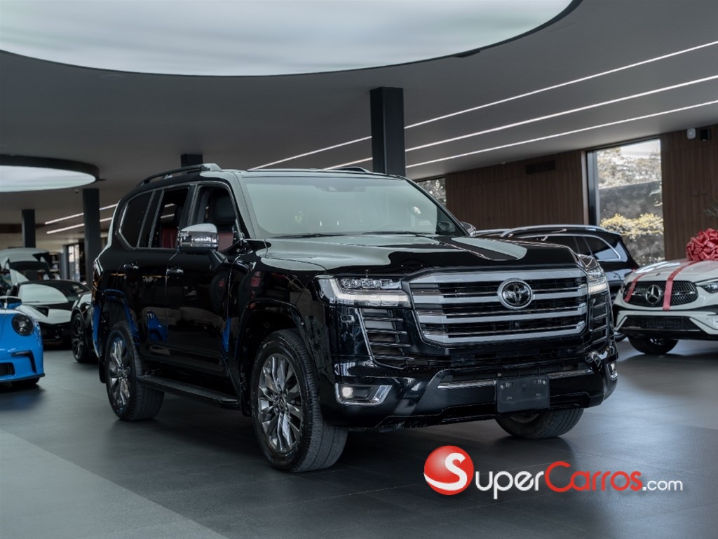 2023 Toyota Land Cruiser VXR — foto 11 / 12