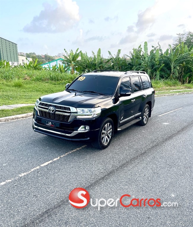 2019 Toyota Land Cruiser VXR