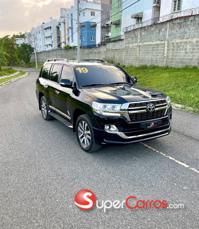 2019 Toyota Land Cruiser VXR — foto 2 / 12