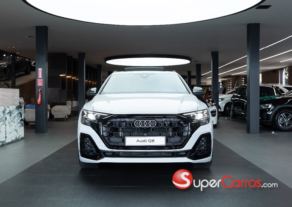 2025 Audi Q8 Sline — foto 3 / 12