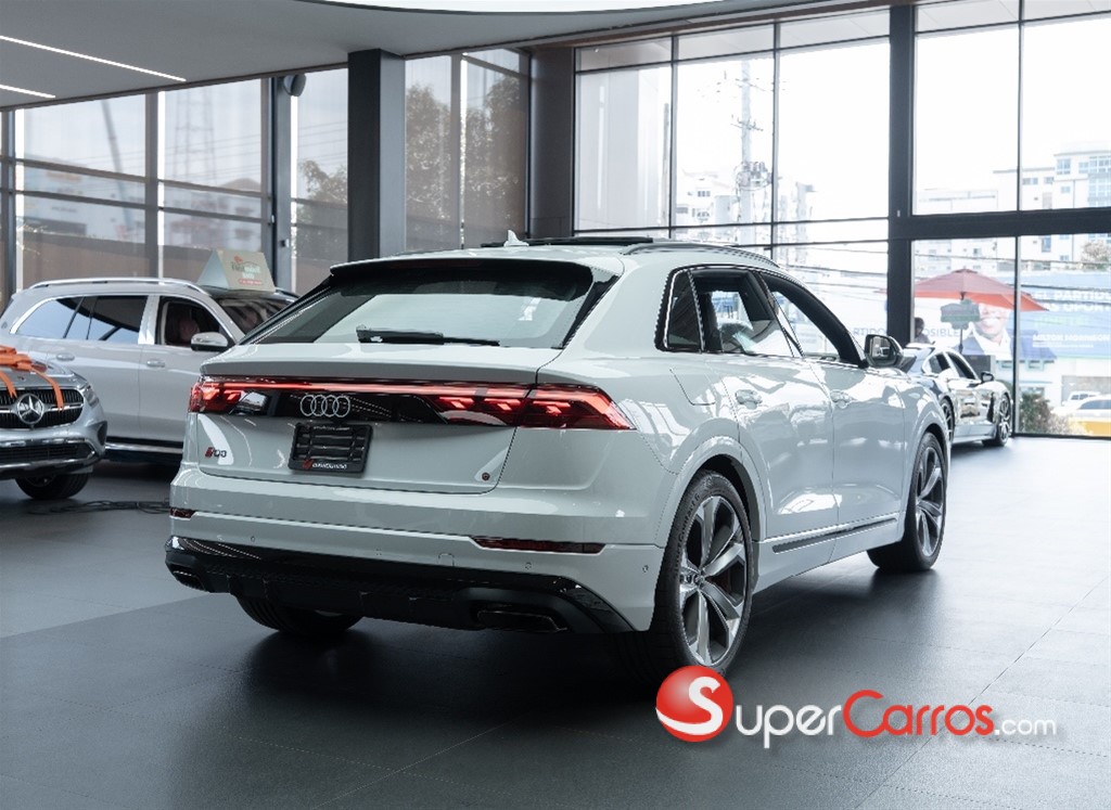 2025 Audi Q8 Sline — foto 7 / 12