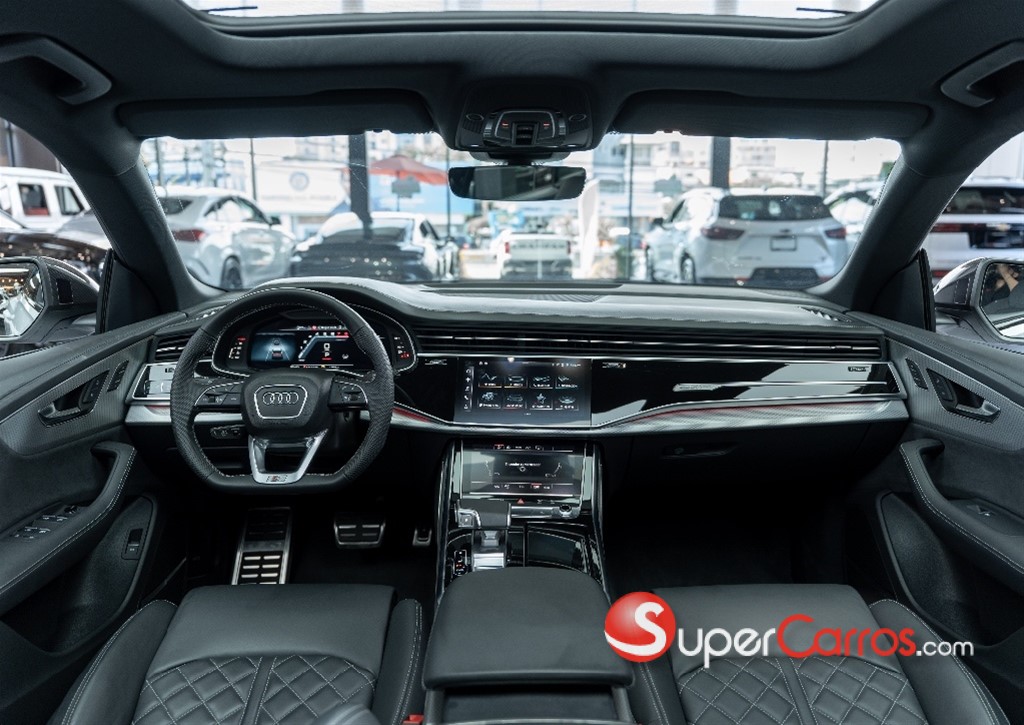 2025 Audi Q8 Sline — foto 9 / 12