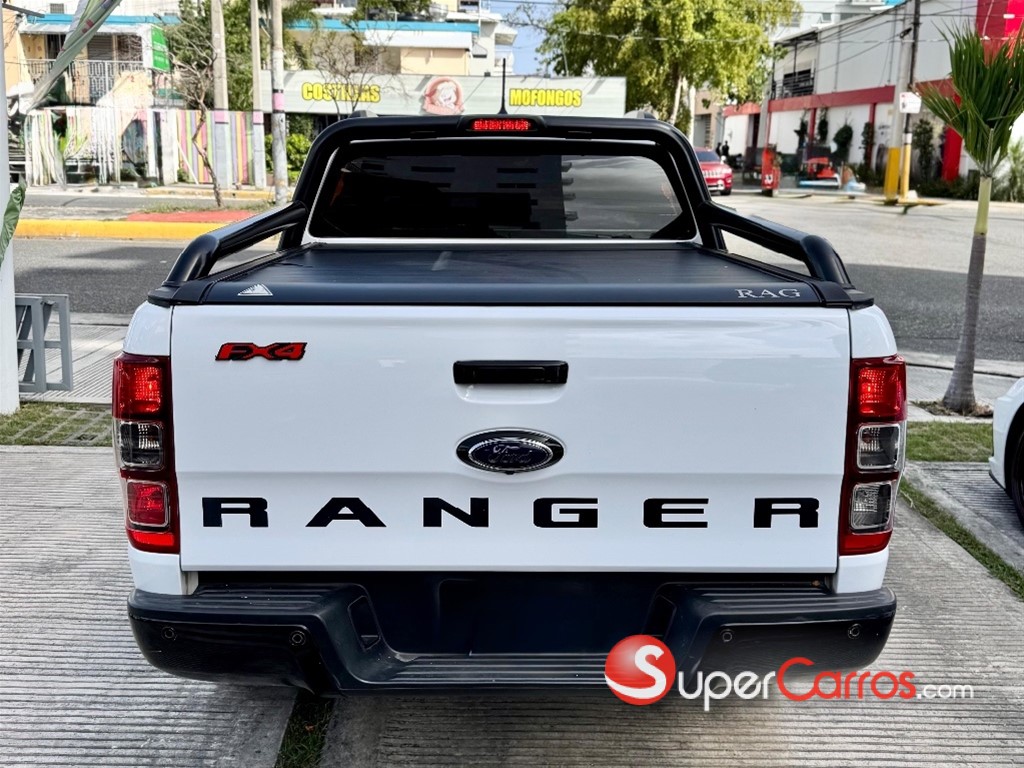 2022 Ford Ranger FX4 — foto 11 / 12