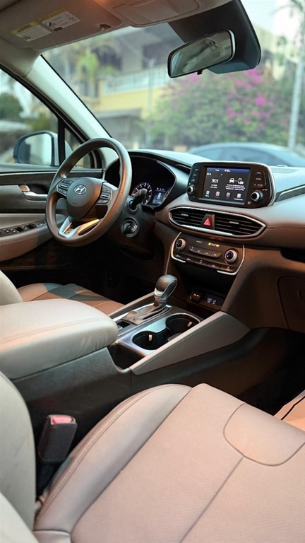 2020 Hyundai Santa Fe SE — foto 5 / 6