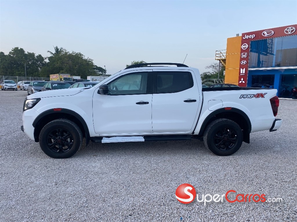 2025 Nissan Navara PRO X4 — foto 7 / 10