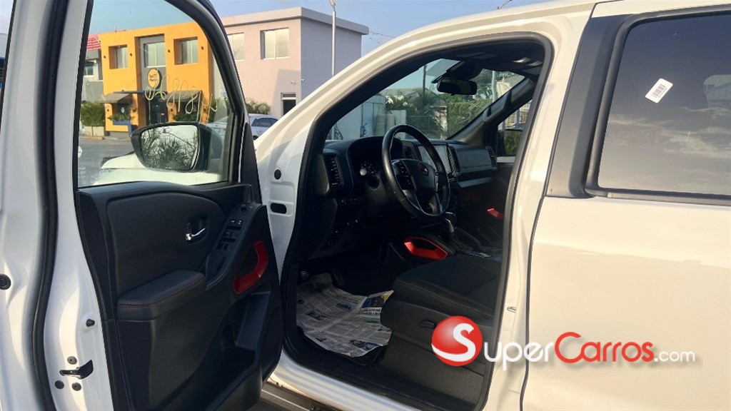 2022 Nissan Frontier Pro-4X — foto 7 / 10