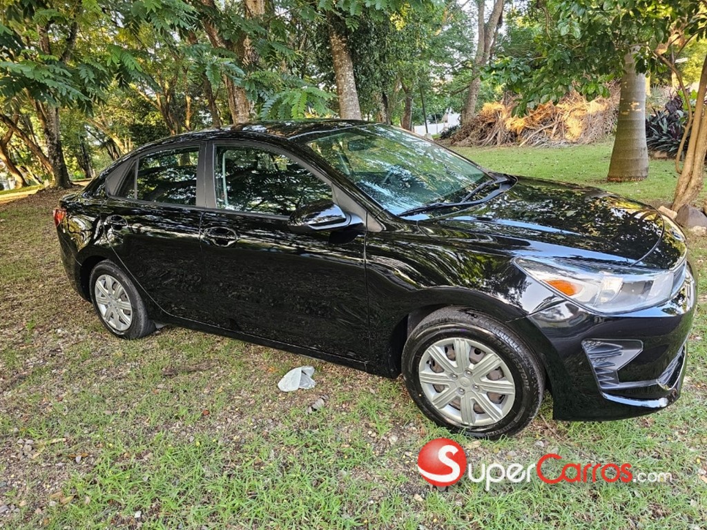 2021 Kia Rio LX — foto 2 / 12