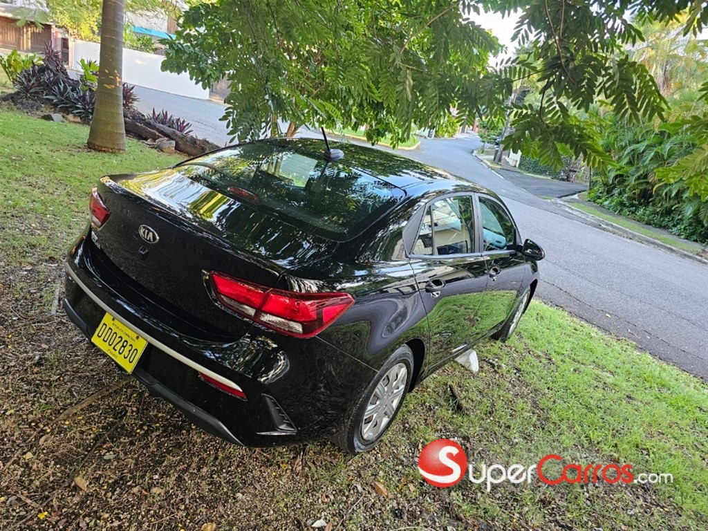 2021 Kia Rio LX — foto 6 / 12
