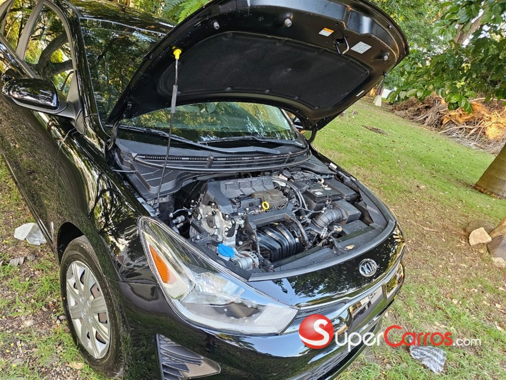 2021 Kia Rio LX — foto 9 / 12