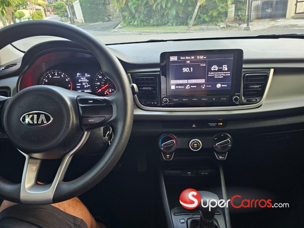 2021 Kia Rio LX — foto 10 / 12