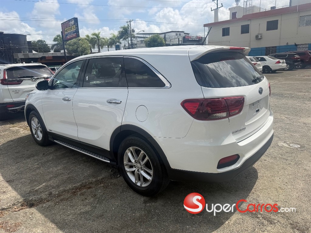 2020 Kia Sorento LX — foto 6 / 10