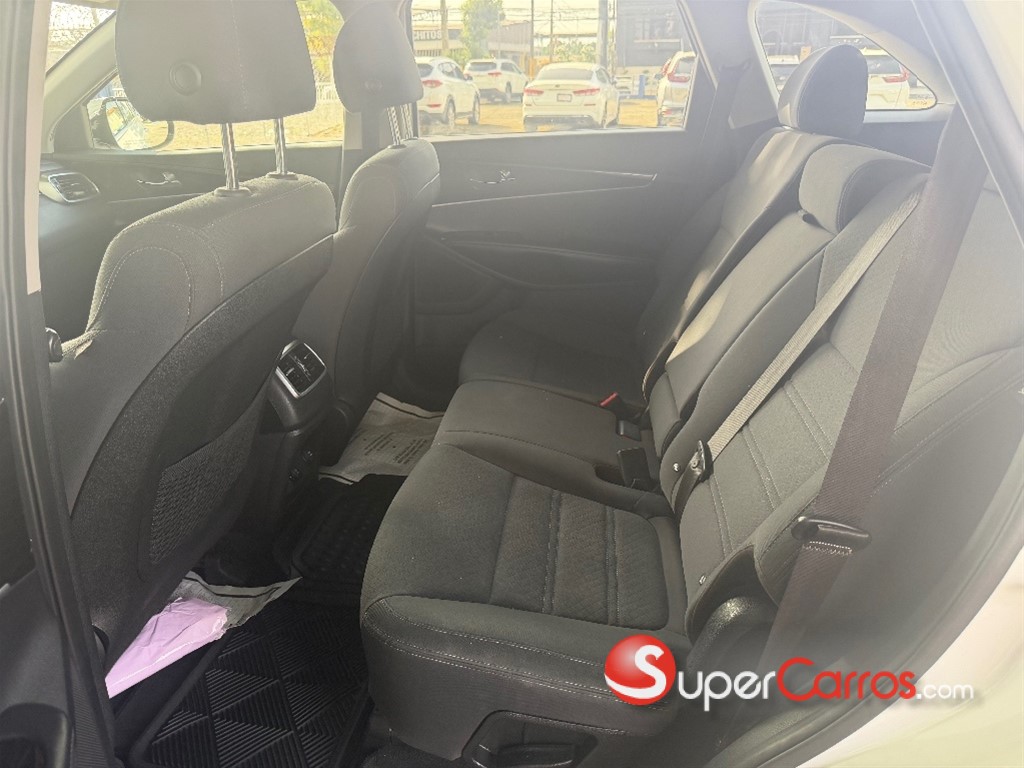 2020 Kia Sorento LX — foto 8 / 10