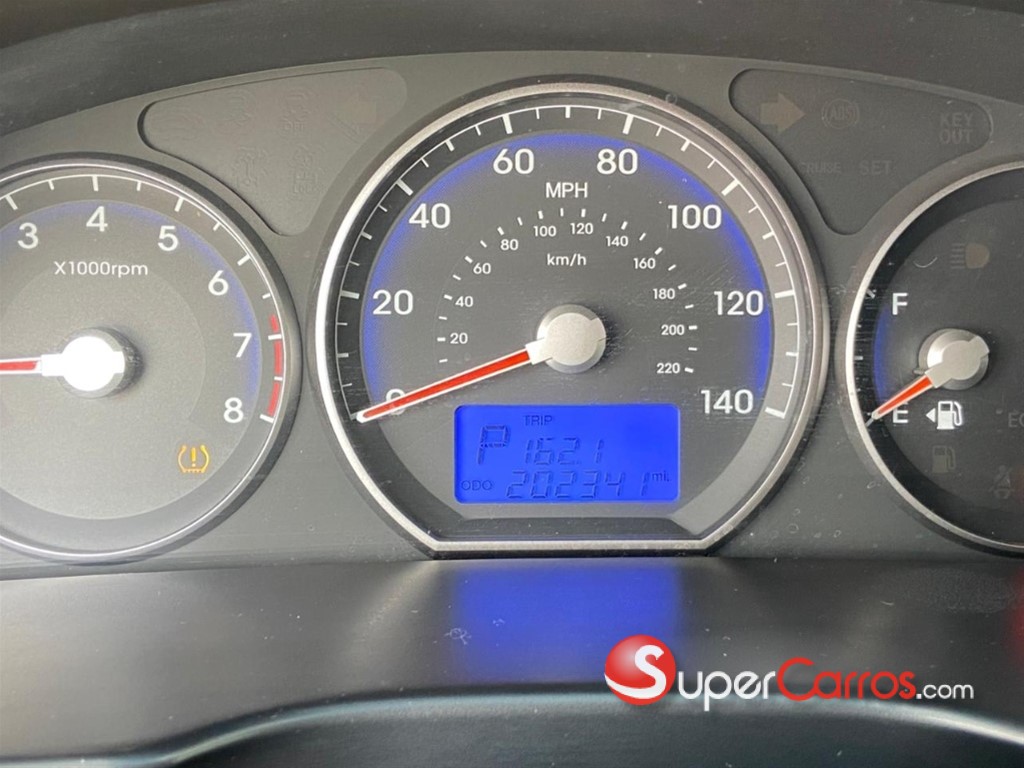 2011 Hyundai Santa Fe — foto 8 / 11