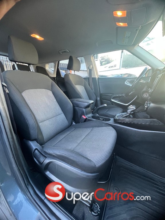 2020 Kia Soul X-LINE — foto 7 / 10