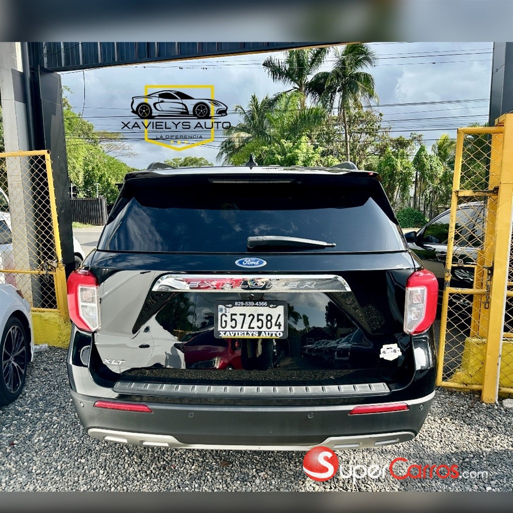 2021 Ford Explorer XLT — foto 5 / 12