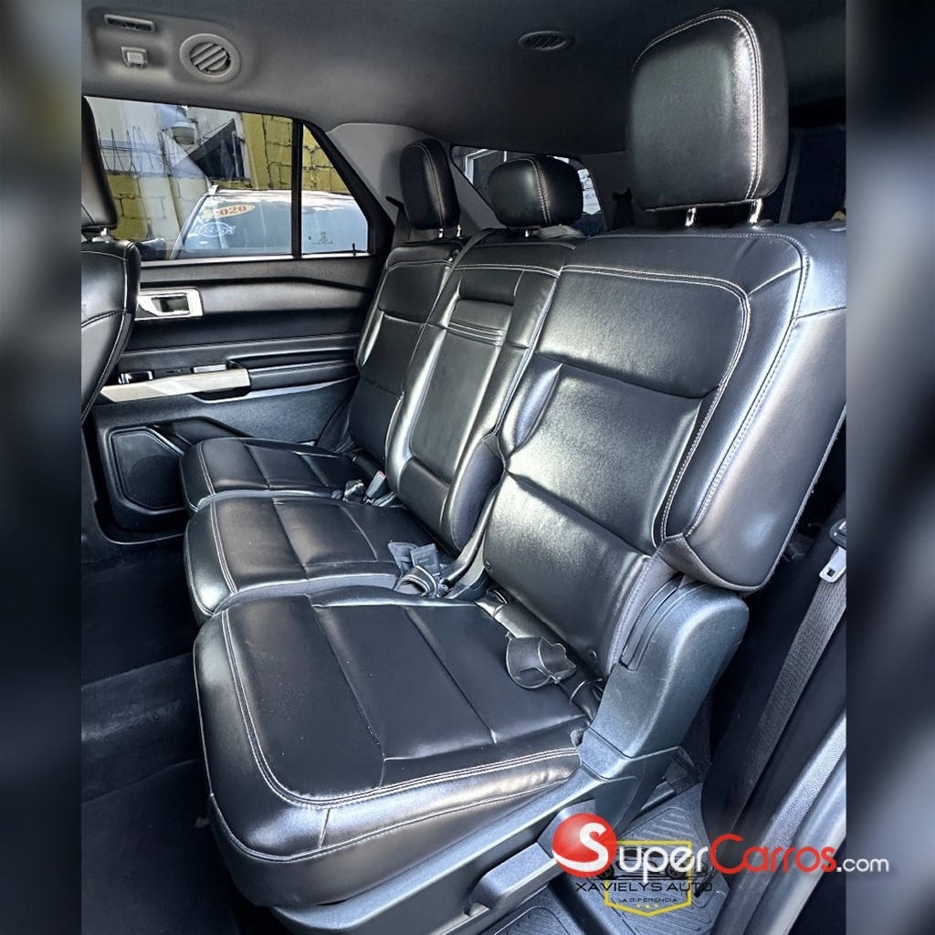 2021 Ford Explorer XLT — foto 9 / 12
