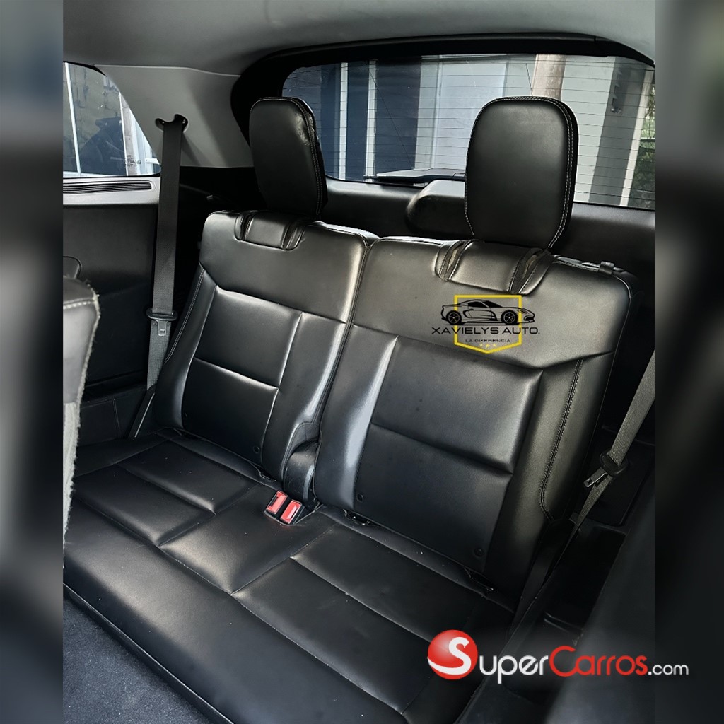 2021 Ford Explorer XLT — foto 10 / 12
