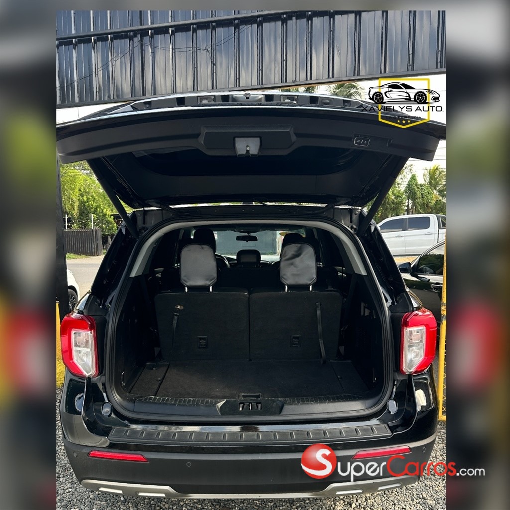 2021 Ford Explorer XLT — foto 12 / 12