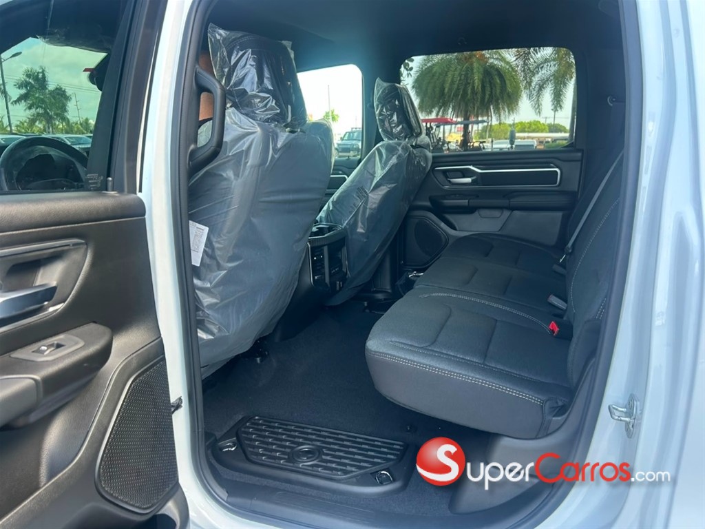 2026 Ram 1500 Big Horn — foto 5 / 9