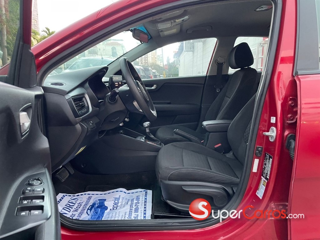 2023 Kia Rio — foto 8 / 11