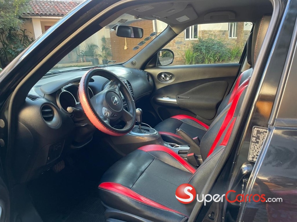 2013 Nissan Juke — foto 8 / 12