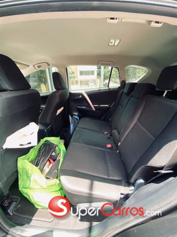 2014 Toyota RAV4 — foto 8 / 9