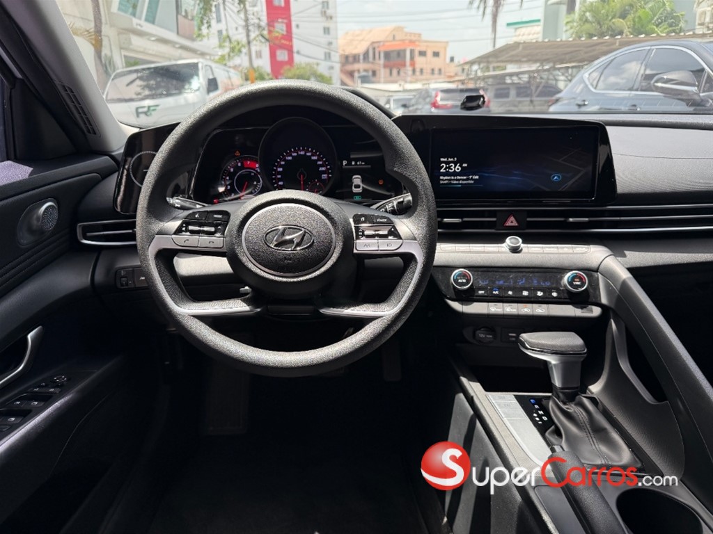 2021 Hyundai Avante Luxury — foto 7 / 12