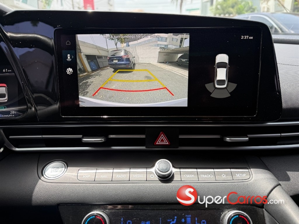 2021 Hyundai Avante Luxury — foto 8 / 12