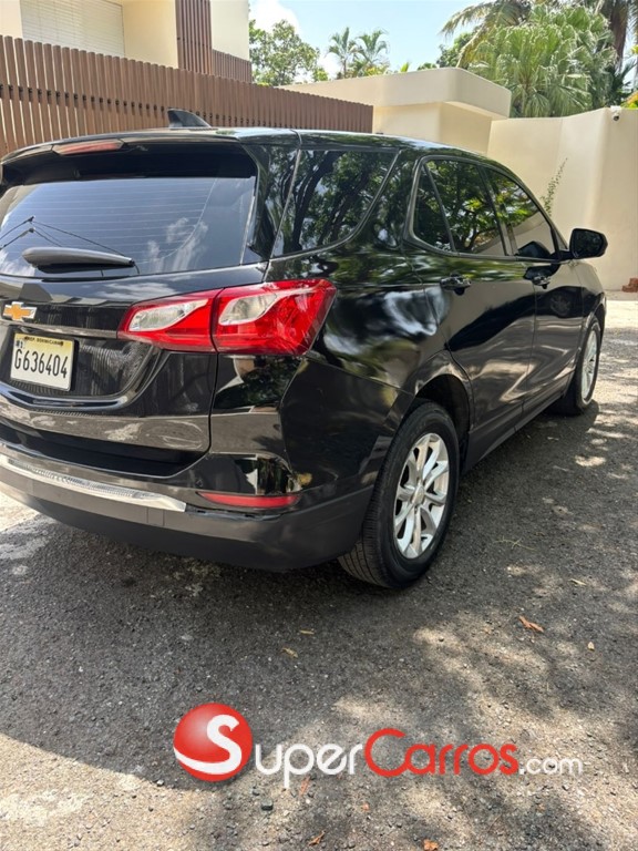 2018 Chevrolet Equinox LS — foto 8 / 10
