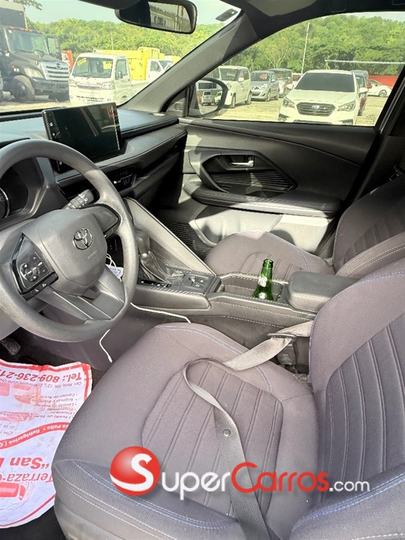 2024 Toyota Yaris Cross Full — foto 8 / 8