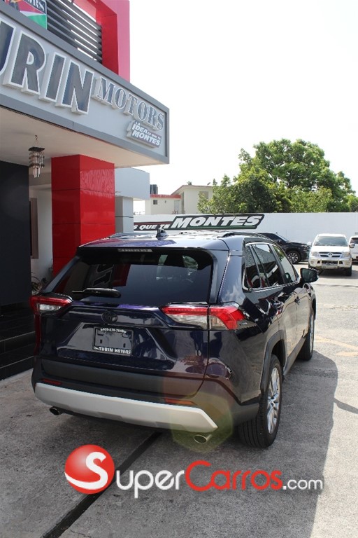 2023 Toyota RAV4 XLE Premium — foto 7 / 9
