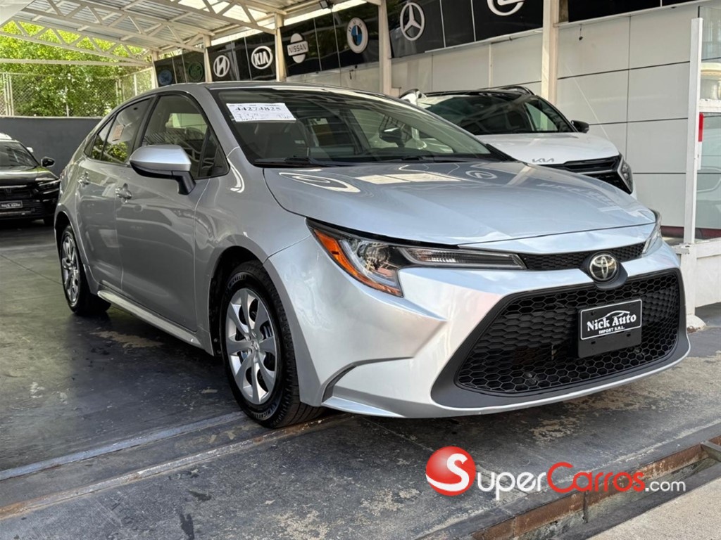 2020 Toyota Corolla LE — foto 2 / 11