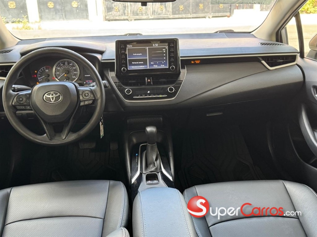 2020 Toyota Corolla LE — foto 8 / 11