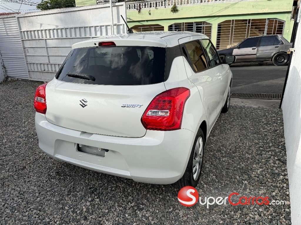2020 Suzuki Swift — foto 3 / 12