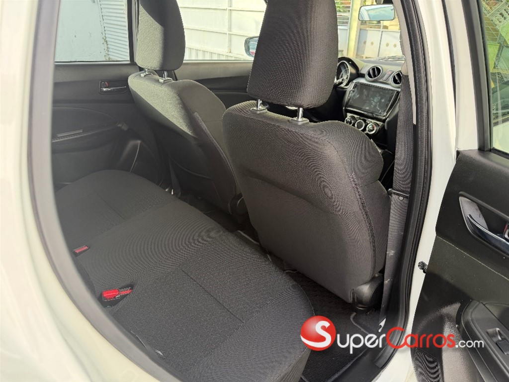 2020 Suzuki Swift — foto 4 / 12