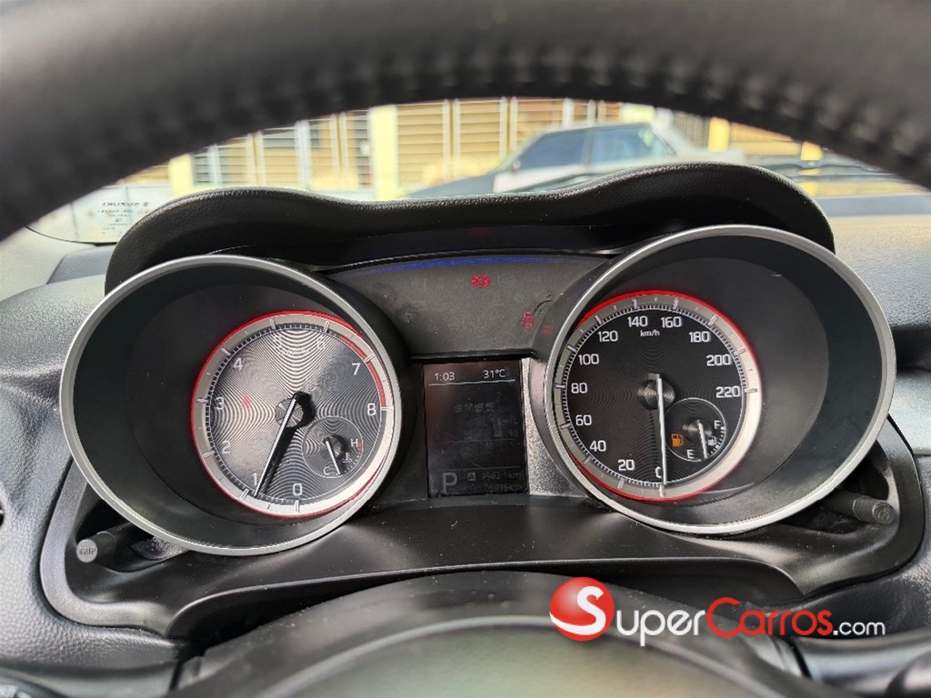 2020 Suzuki Swift — foto 8 / 12