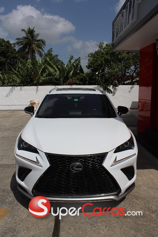2020 Lexus NX 300 F Sport — foto 2 / 10