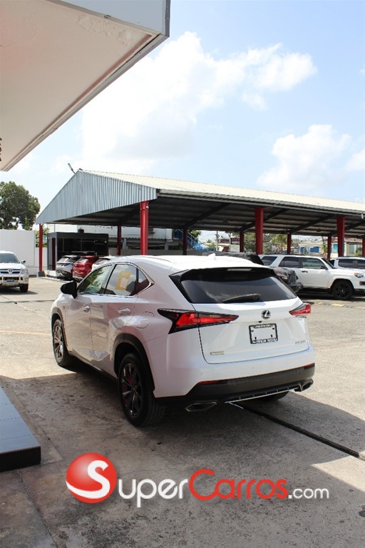 2020 Lexus NX 300 F Sport — foto 3 / 10