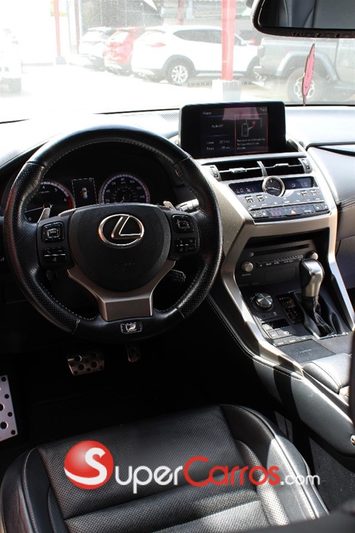 2020 Lexus NX 300 F Sport — foto 9 / 10