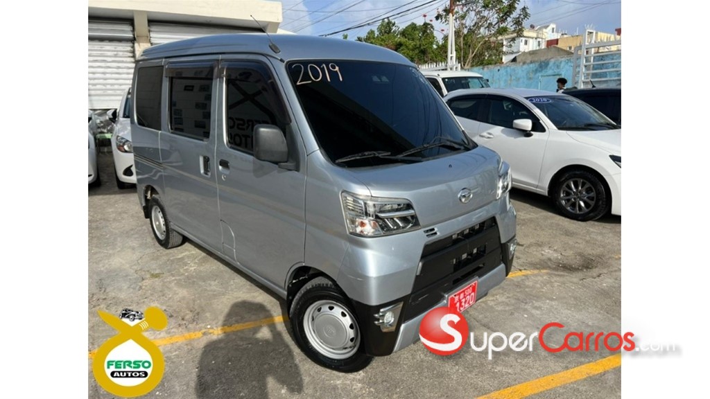 2019 Daihatsu Hijet — foto 2 / 10