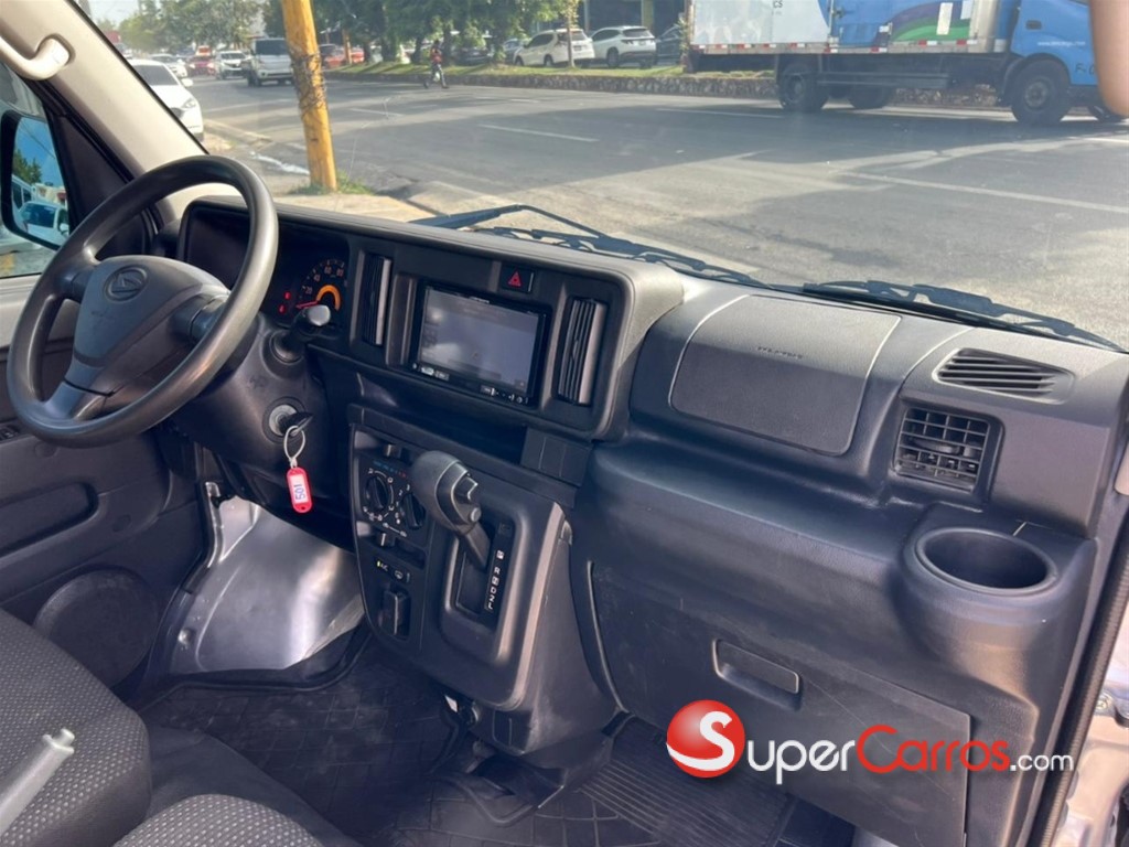 2019 Daihatsu Hijet — foto 5 / 10