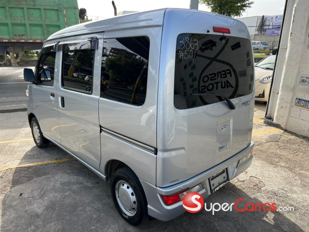 2019 Daihatsu Hijet — foto 8 / 10