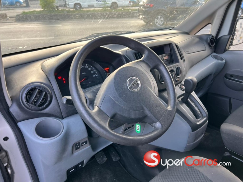 2021 Nissan NV 200 — foto 4 / 10