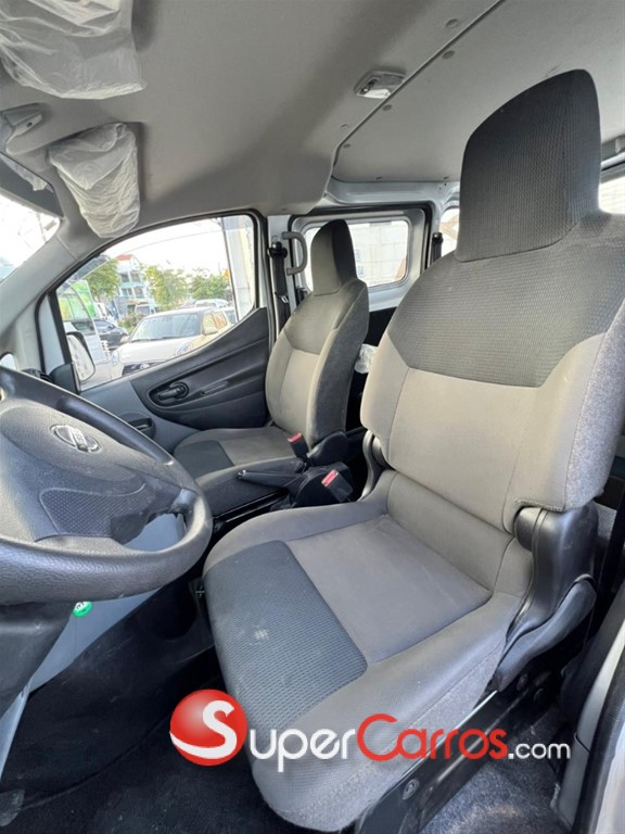 2021 Nissan NV 200 — foto 6 / 10