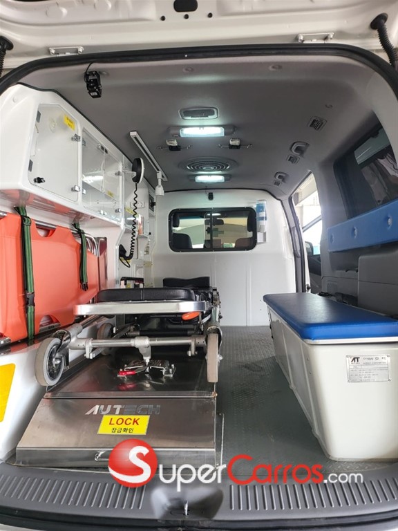 2017 Hyundai Grand Starex AMBULANCIA — foto 7 / 12