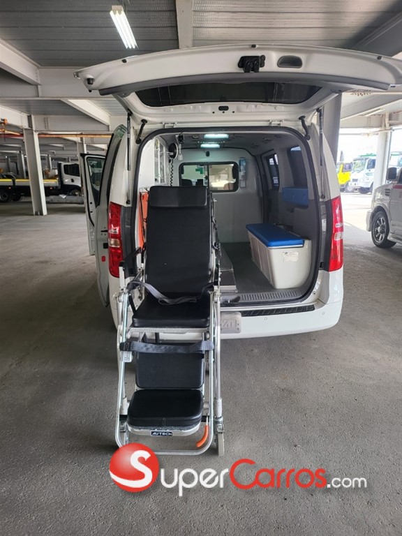 2017 Hyundai Grand Starex AMBULANCIA — foto 10 / 12