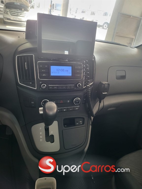 2017 Hyundai Grand Starex AMBULANCIA — foto 12 / 12