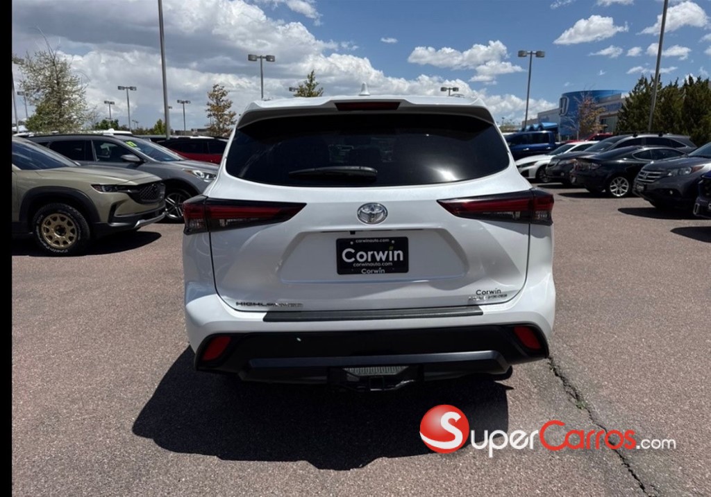 2024 Toyota Highlander XLE — foto 3 / 10