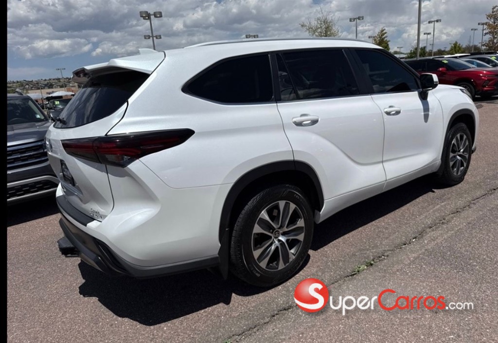 2024 Toyota Highlander XLE — foto 5 / 10
