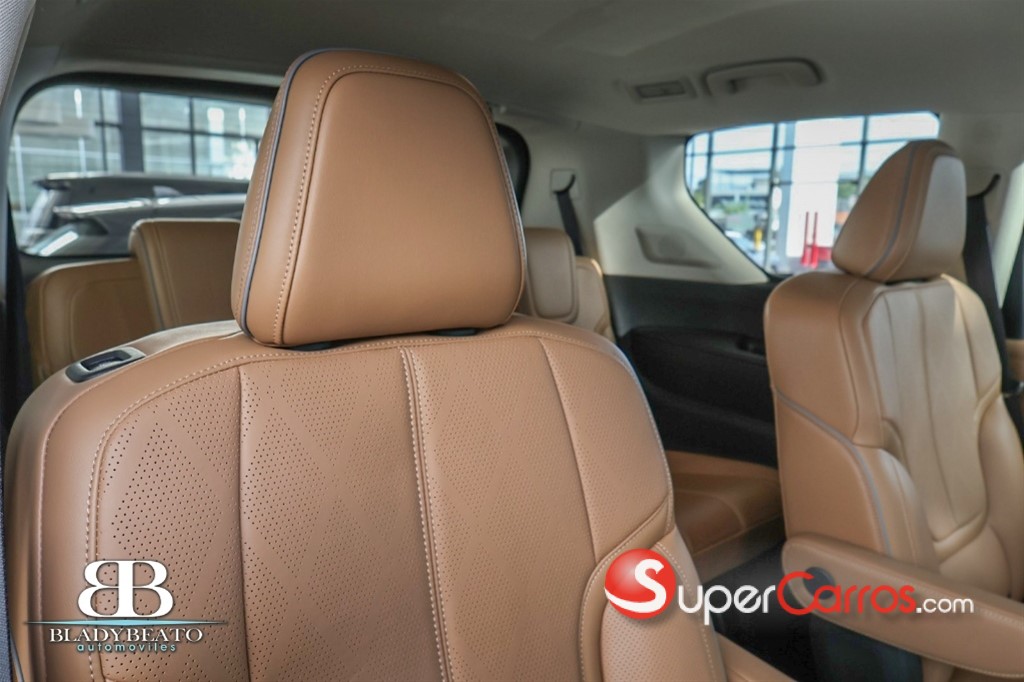 2026 Infiniti QX-80 — foto 9 / 12